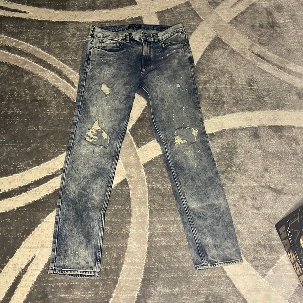 Skinny jeans